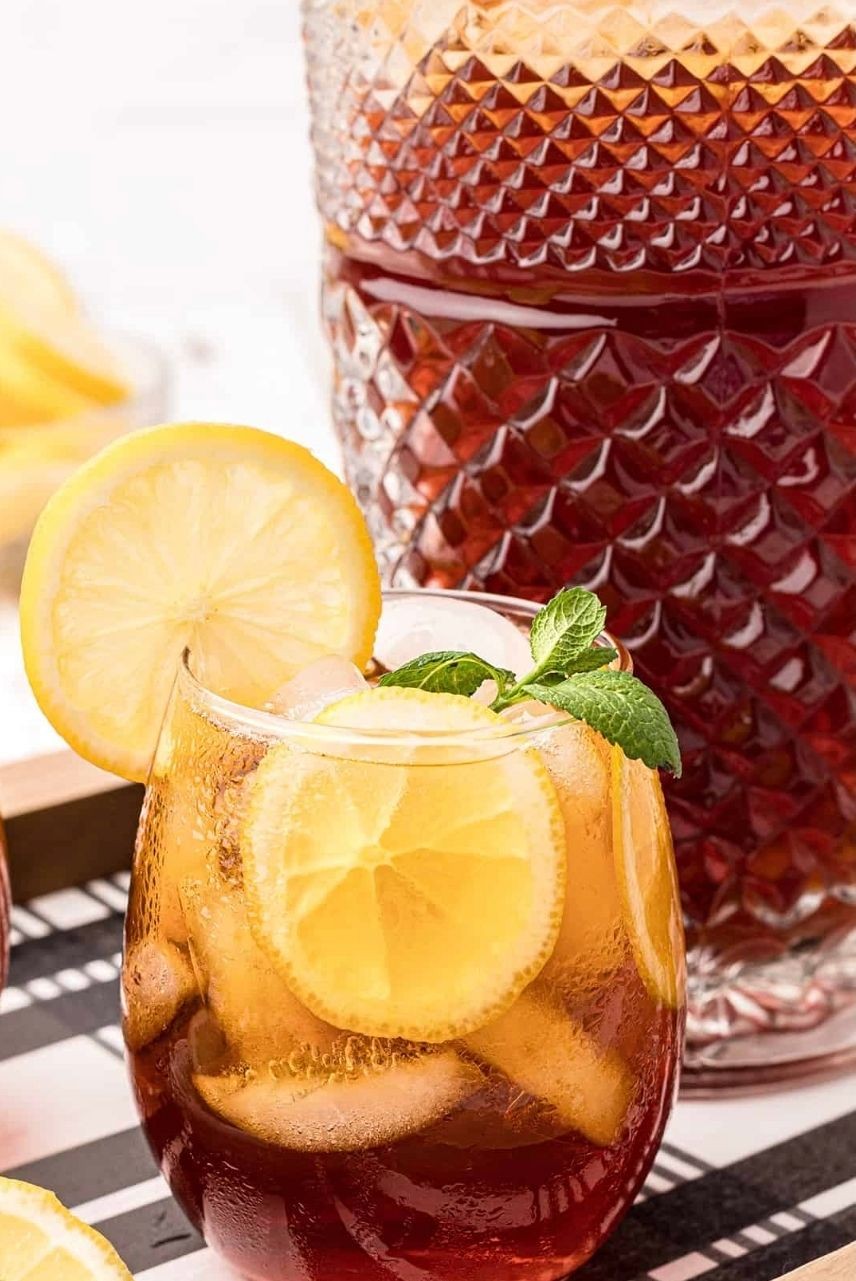 Sweet teas and lemonade